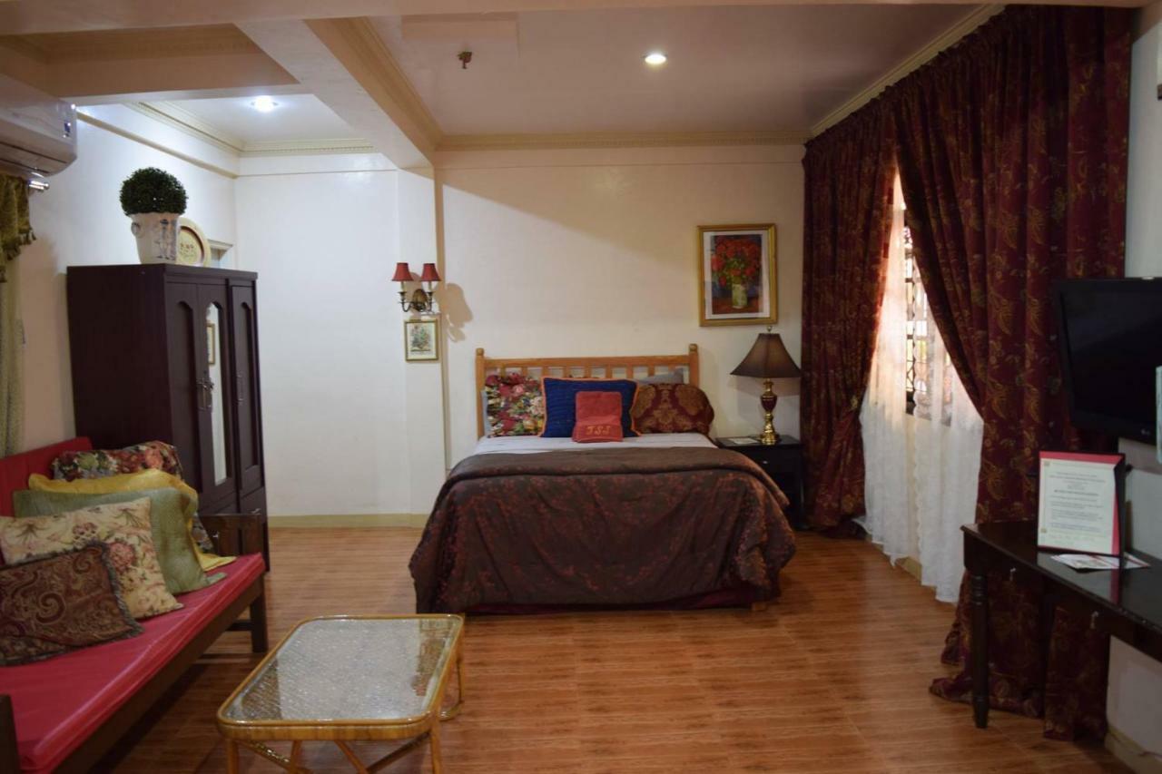 The Saint Joseph Residential Suites Lucena Ngoại thất bức ảnh